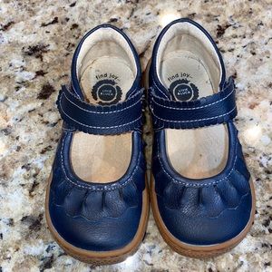 EUC NAVY BLUE LIVIE & LUCA SZ 7